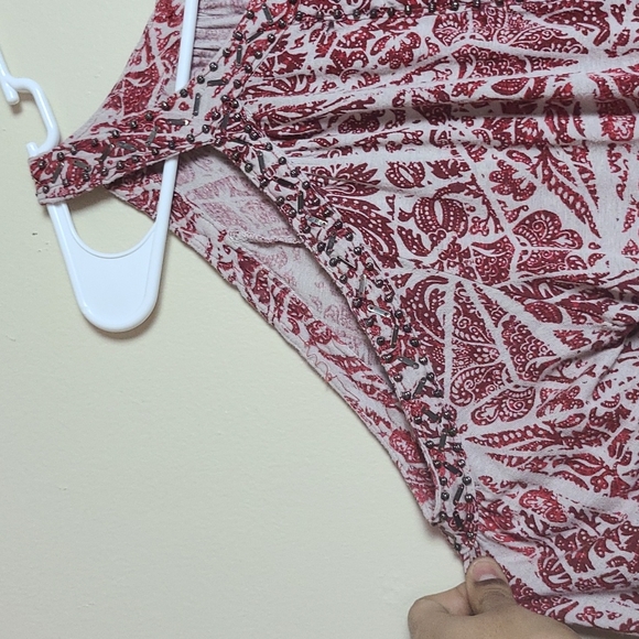 Free People "Good Morning" Beaded Cold Shoulder Red Paisley Print Top - Picture 4 of 9
